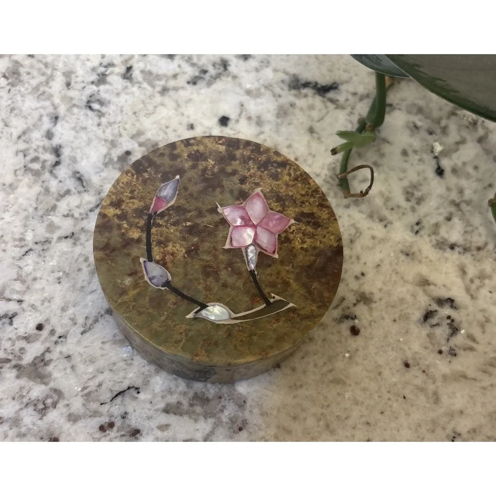SoapStone Trinket Box Pink‎ Shell Mother of Pearl Abalone Inlay Jewelry gift
